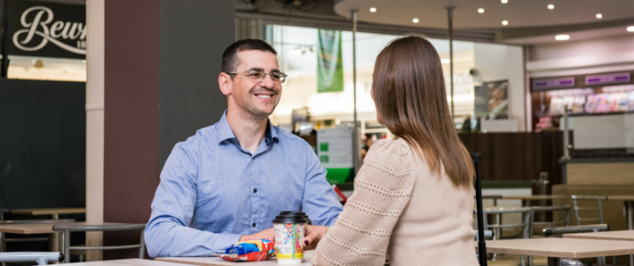 A happy couple in a restaurant
